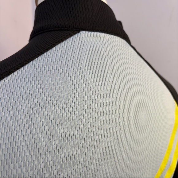 Crane bicycle shirt, size small - Picture 11 of 13